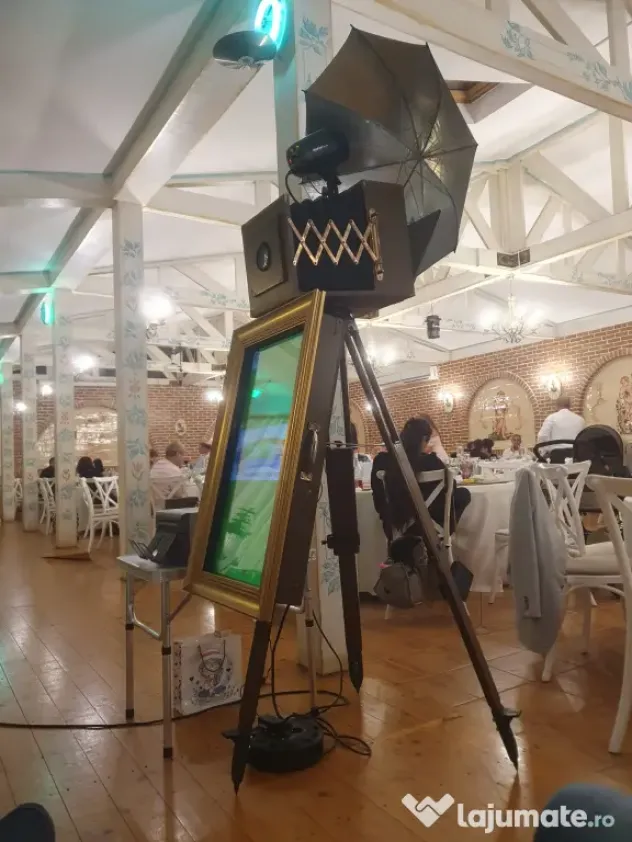 Vând Oglinda Magica/Vintage Magic Mirror profesionala ecran mare 32 inch