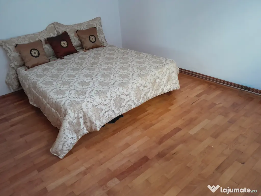 Casă de vânzare în Târgoviște-proprietar–Micro 3|160 mp utili|433 mp teren