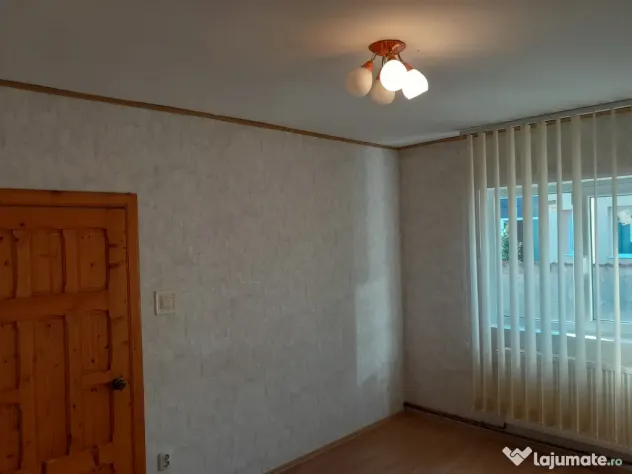 Casă de vânzare în Târgoviște-proprietar–Micro 3|160 mp utili|433 mp teren