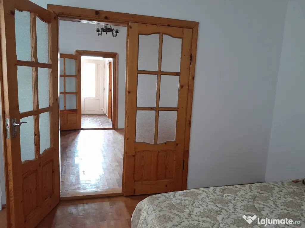 Casă de vânzare în Târgoviște-proprietar–Micro 3|160 mp utili|433 mp teren