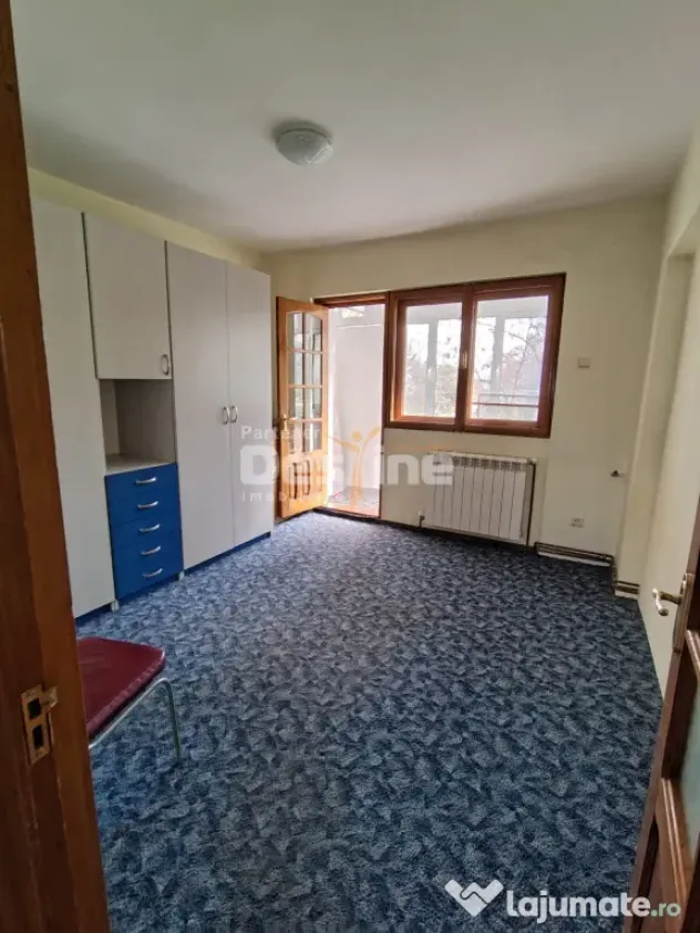 Apartament de vânzare, zona PODU ROȘ, 3 camere, semidecoma
