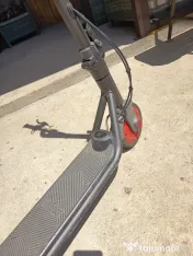 Trotineta electrică puțin folosit 