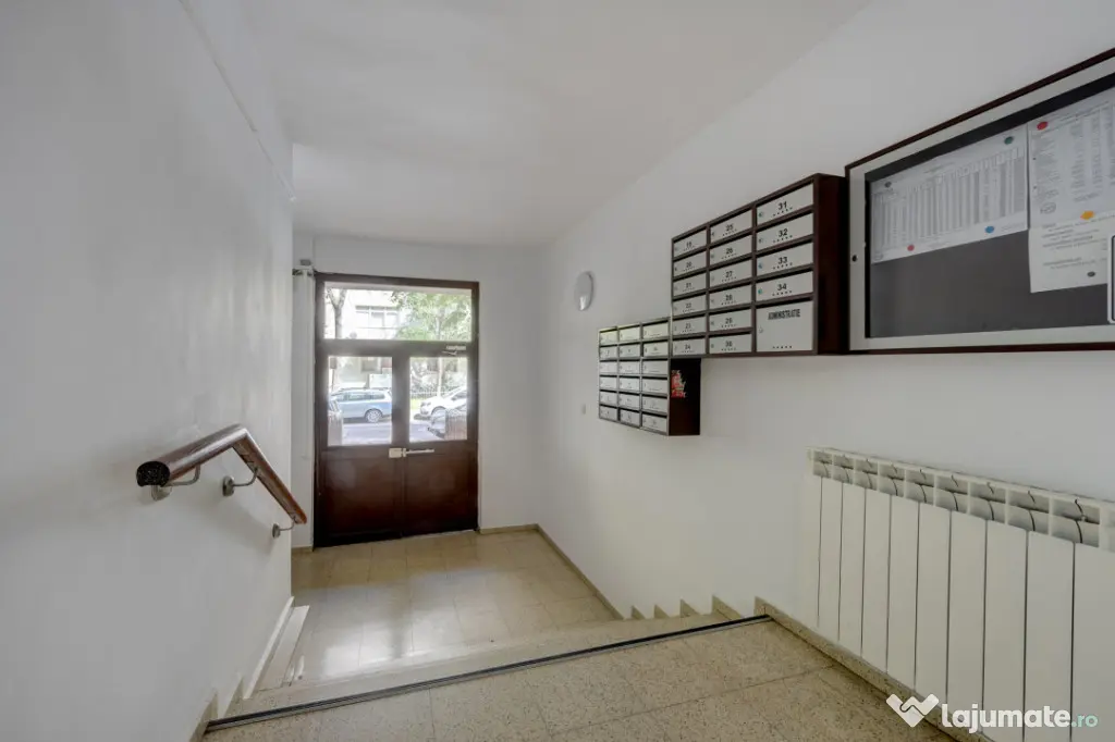 Apartament decomandat, bloc 1996, Calea Călărașilor, comi