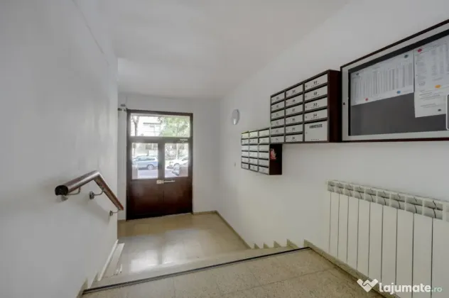 Apartament decomandat, bloc 1996, Calea Călărașilor, comi