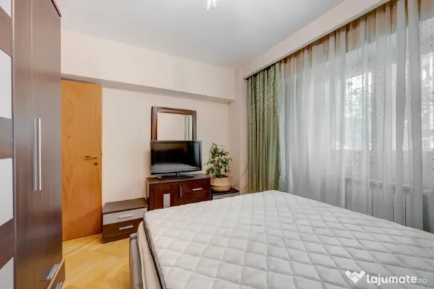 Apartament decomandat, bloc 1996, Calea Călărașilor, comi