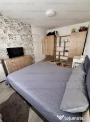 Apartament 2 camere, semidecomandat, partial mobilat, zona Garii! 