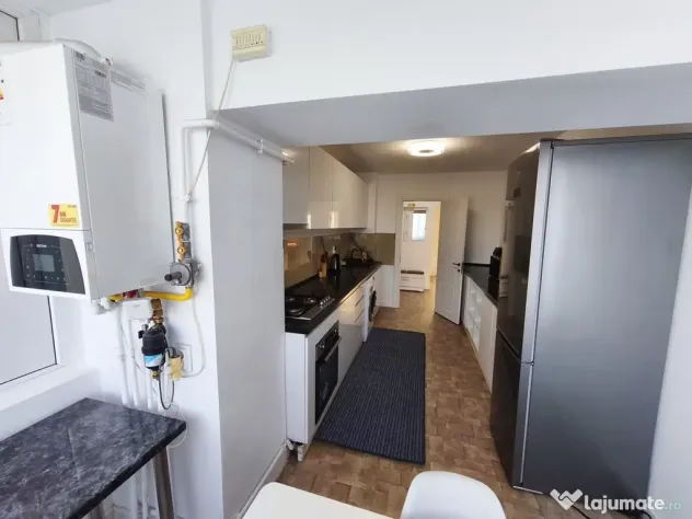 De inchiriat apartament spatios, 3 camere, pe Faleza, 900...