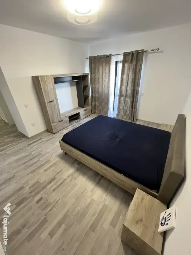 Studio cu o cameră, lângă Sânpetru Mall