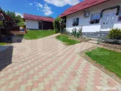 Casă de vânzare cu anexe, 35 ari teren, Adancata
