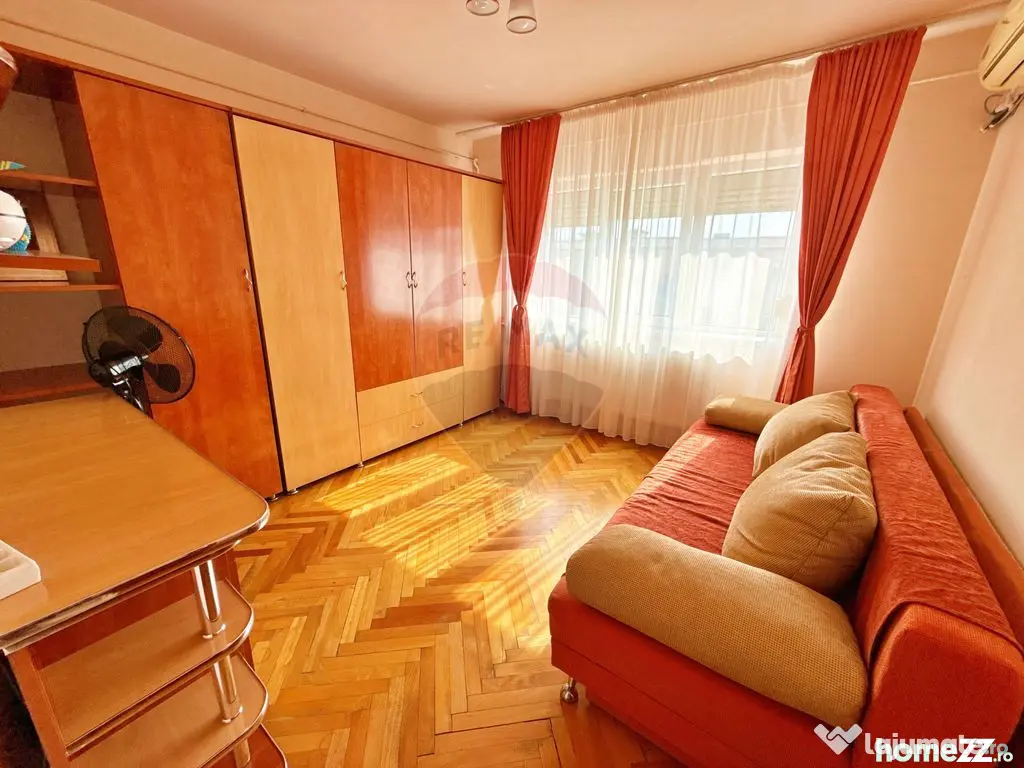 Închiriere apartament 3 camere, Micalaca, Arad