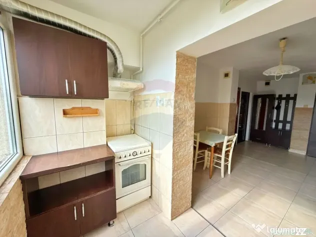 Închiriere apartament 3 camere, Micalaca, Arad