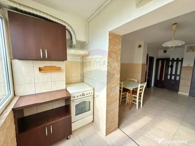 Închiriere apartament 3 camere, Micalaca, Arad