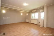 Vilă 12 Camere | 520 MP Utili | Curte | D+P+2 | Ideal Birou