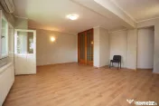 Vilă 12 Camere | 520 MP Utili | Curte | D+P+2 | Ideal Birou 