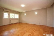 Vilă 12 Camere | 520 MP Utili | Curte | D+P+2 | Ideal Birou 