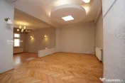 Vilă 12 Camere | 520 MP Utili | Curte | D+P+2 | Ideal Birou