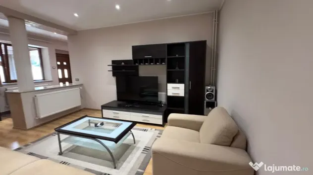 Apartament 3 camere de închiriat la casa, str. Nicolae Jiga