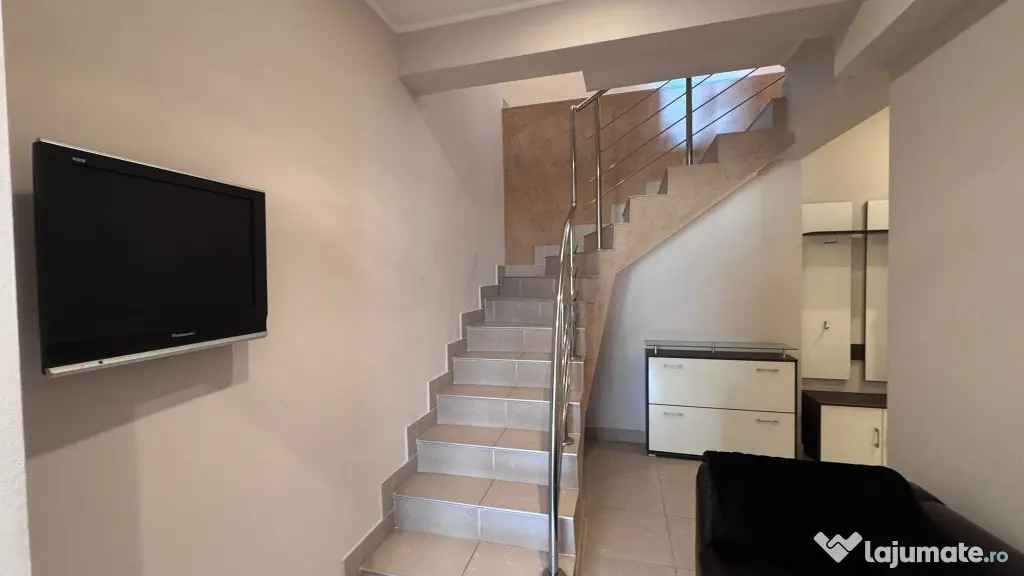 Apartament 3 camere de închiriat la casa, str. Nicolae Jiga