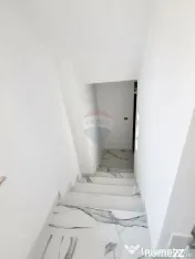 Apartament cu 5 camere de vânzare în zona Precista 