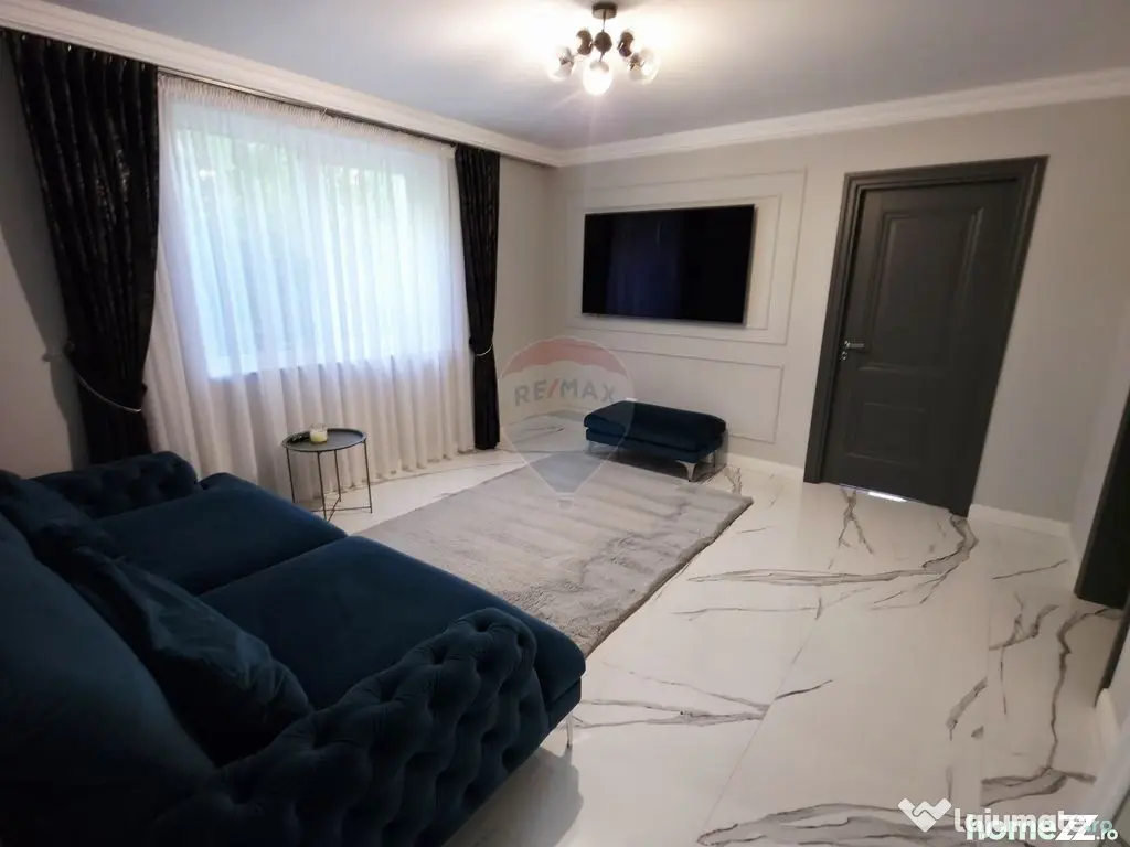 Apartament cu 5 camere de vânzare în zona Precista - Piatra-Neamt (Neamt)