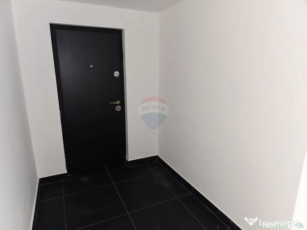 Apartament cu 5 camere de vânzare în zona Precista - Piatra-Neamt (Neamt)