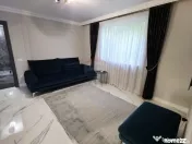 Apartament cu 5 camere de vânzare în zona Precista