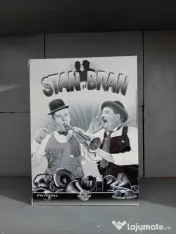 Colecție completă Stan și Bran, 8 DVD-uri originale Adevărul + suport carton