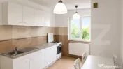 Apartament 2 camere decomandate, 60 m², balcon, zona Lunii