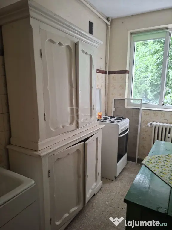 3 camere, 1/10, anvelopat, bloc tip E-Drumul Taberei