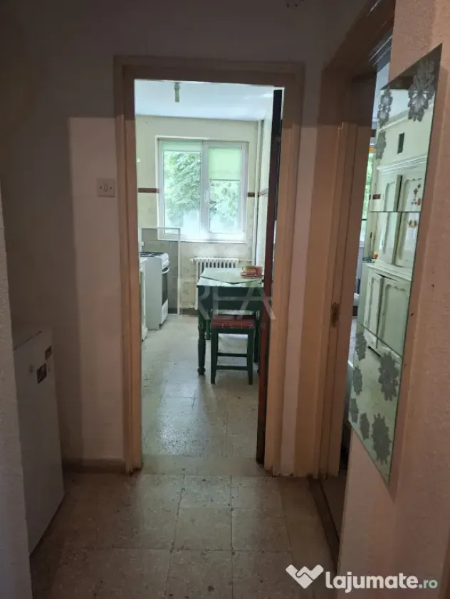 3 camere, 1/10, anvelopat, bloc tip E-Drumul Taberei