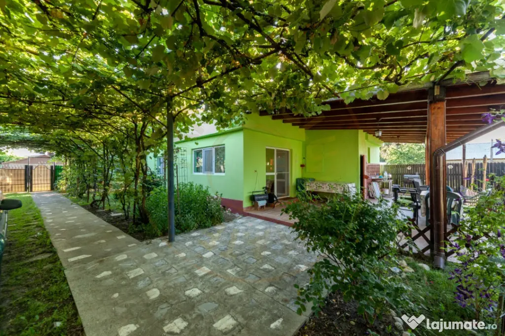 Casa vintage in Com. Uliești, Dambovița cu livadă gener