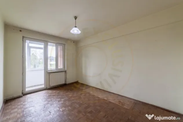 Apartament 2 camere et 3/4 Central, Pitesti