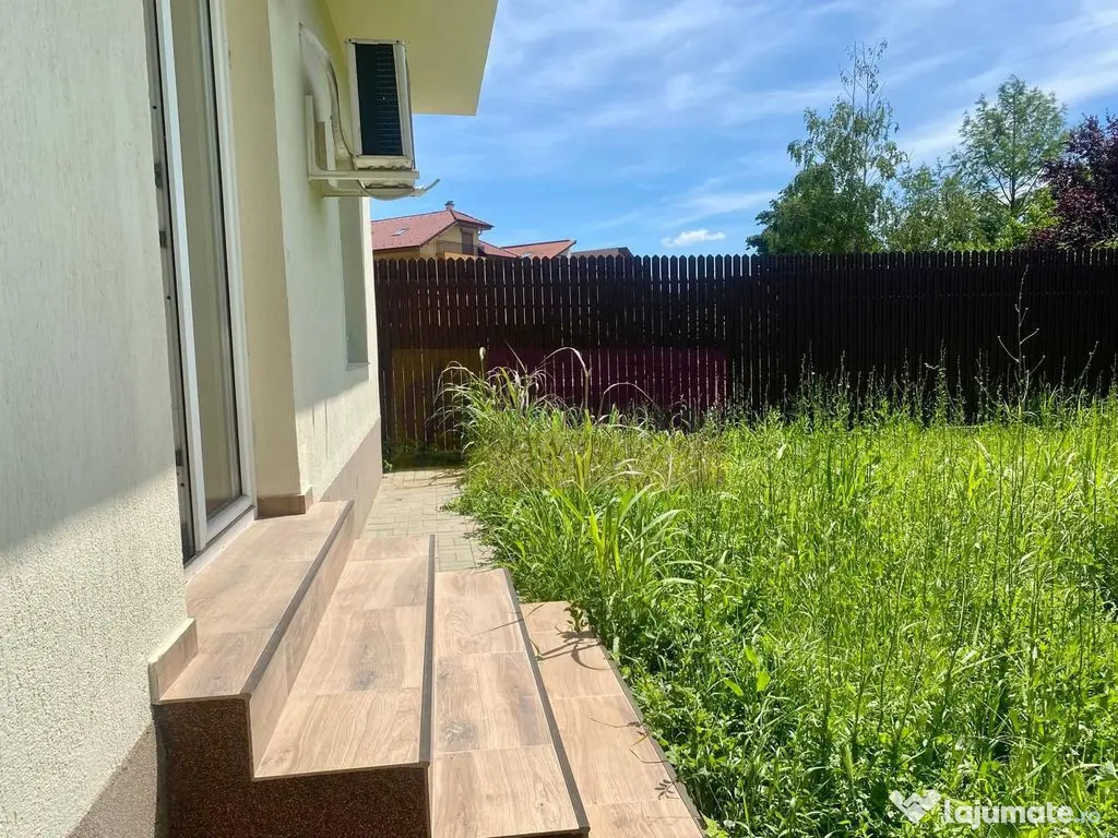 Duplex în vilă, 4 camere, renovat 2025, curte 250 mp, M...