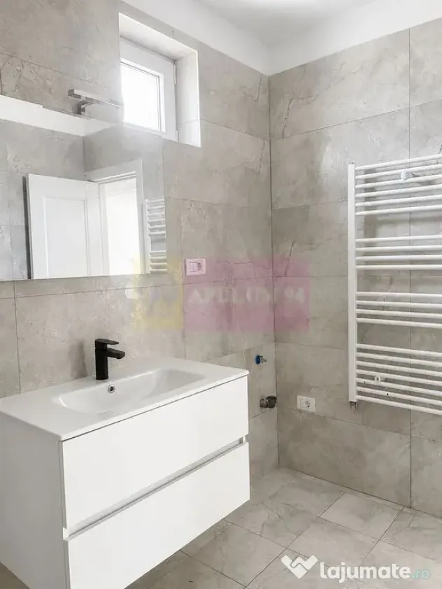 Duplex în vilă, 4 camere, renovat 2025, curte 250 mp, M...