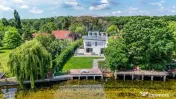 VILA DE COLECȚIE PE MALUL LACULUI BUFTEA