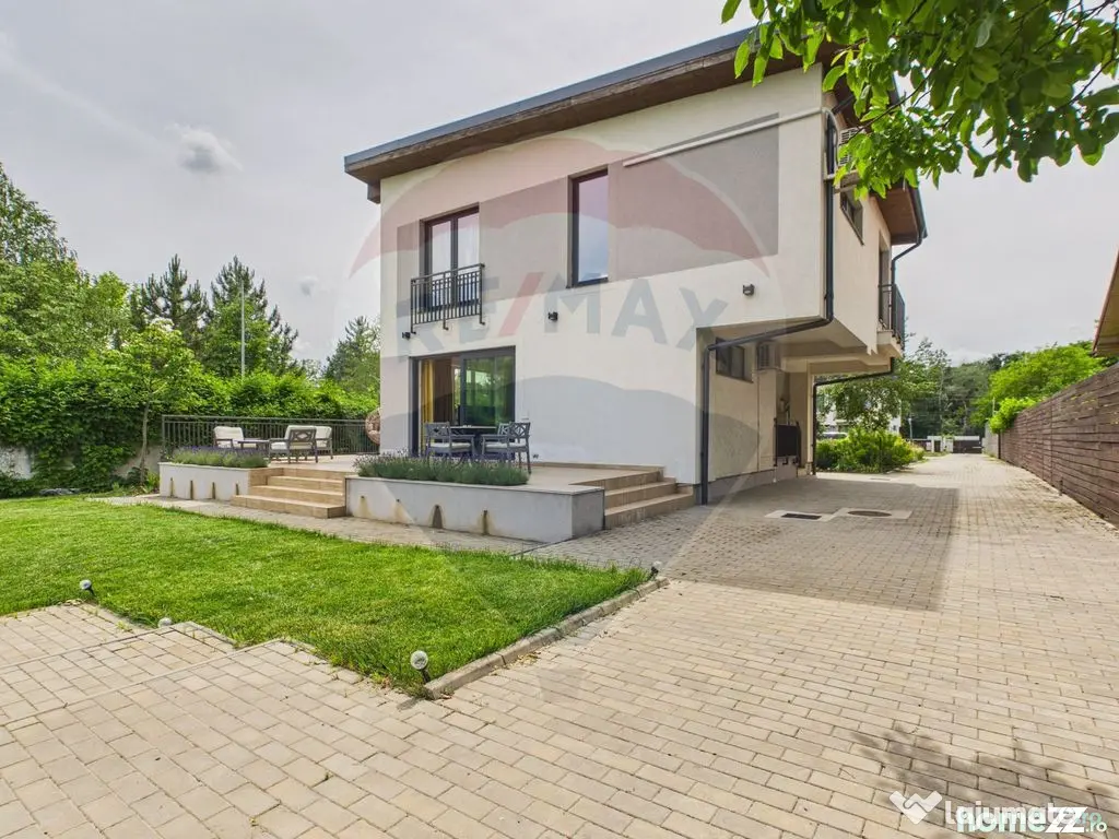 VILA DE COLECTIE PE MALUL LACULUI BUFTEA