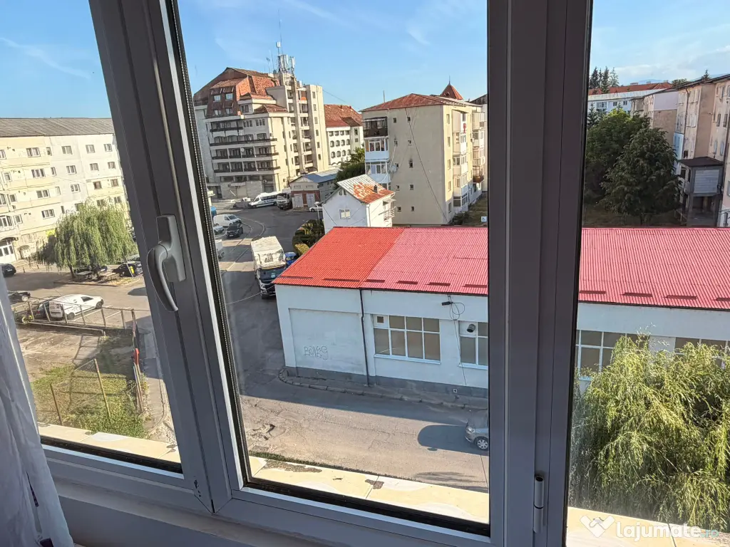 Apartament 2 camere, 60 mp, mobilat complet, centrală proprie, Posada