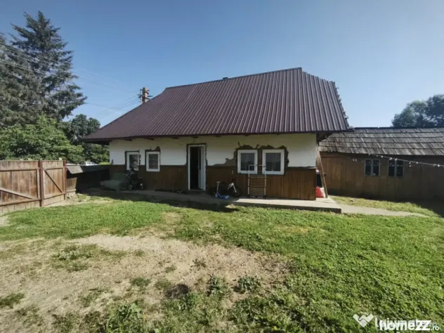Casa batraneasca + 5500 mp teren, Fratautii Vechi, Radauti