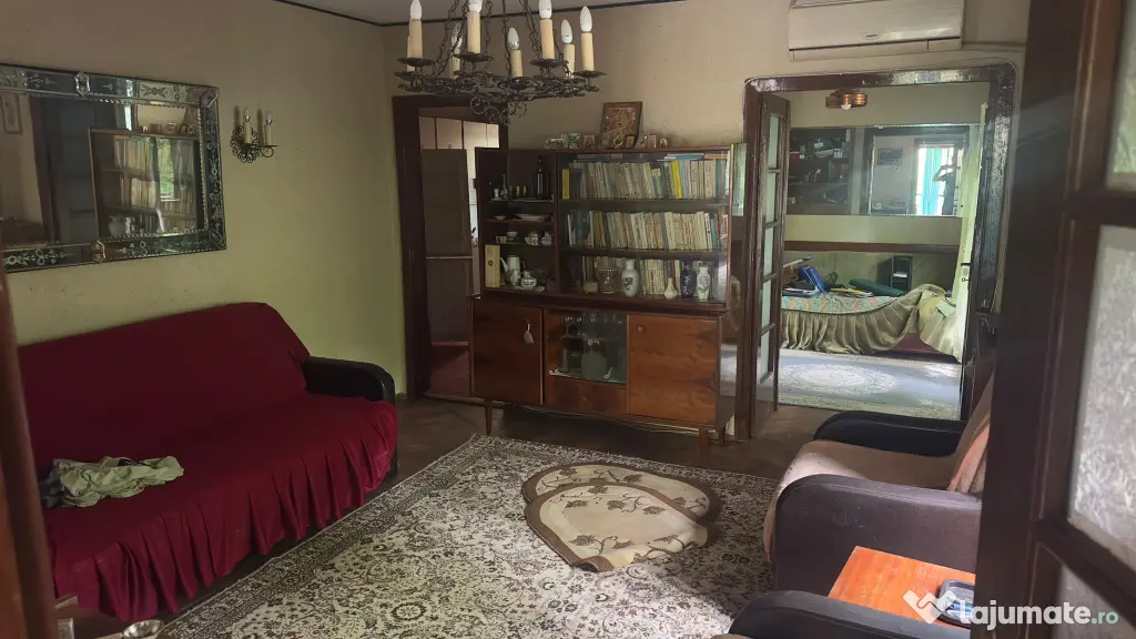 Casă 3 camere cu teren 250 mp, garaj închis, Sector 6, Giulești–Crângași