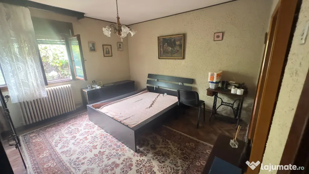 Casă 3 camere cu teren 250 mp, garaj închis, Sector 6, Giulești–Crângași