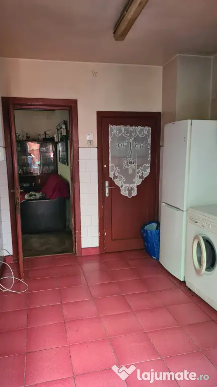 Casă 3 camere cu teren 250 mp, garaj închis, Sector 6, Giulești–Crângași
