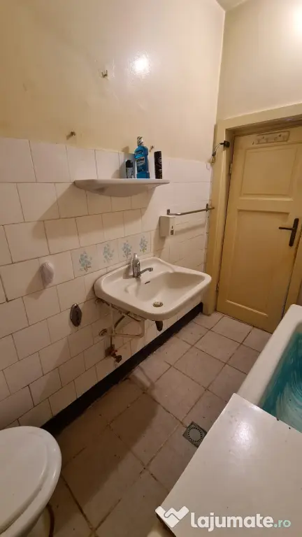 Casă 3 camere cu teren 250 mp, garaj închis, Sector 6, Giulești–Crângași