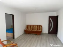 APARTAMENT 3 camere, 50 mp renovat recent , centrala proprie