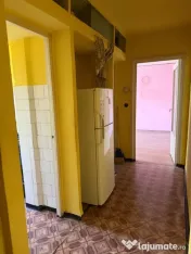 Zona Semiluna, 2 camere, etaj 3 