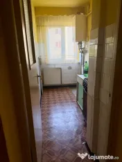 Zona Semiluna, 2 camere, etaj 3 