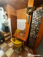 CIRCUMVALATIUNII - ETAJ 1 - BLOC IZOLAT - 4 CAMERE - 2 BAI - 