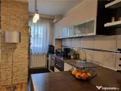 GIROC - 2 CAMERE - ETAJ INTERMEDIAR - PARCARE INCLUSA - ZONA 