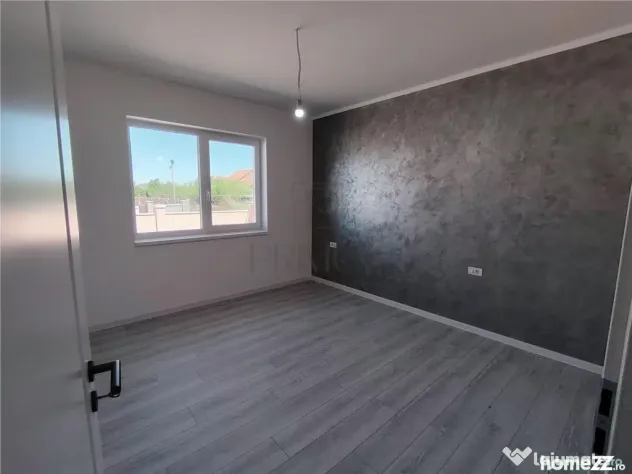 CASA INDIVIDUALA - GATA DE MUTAT - ZONA POPULATA - Mosnita Noua (Timis)