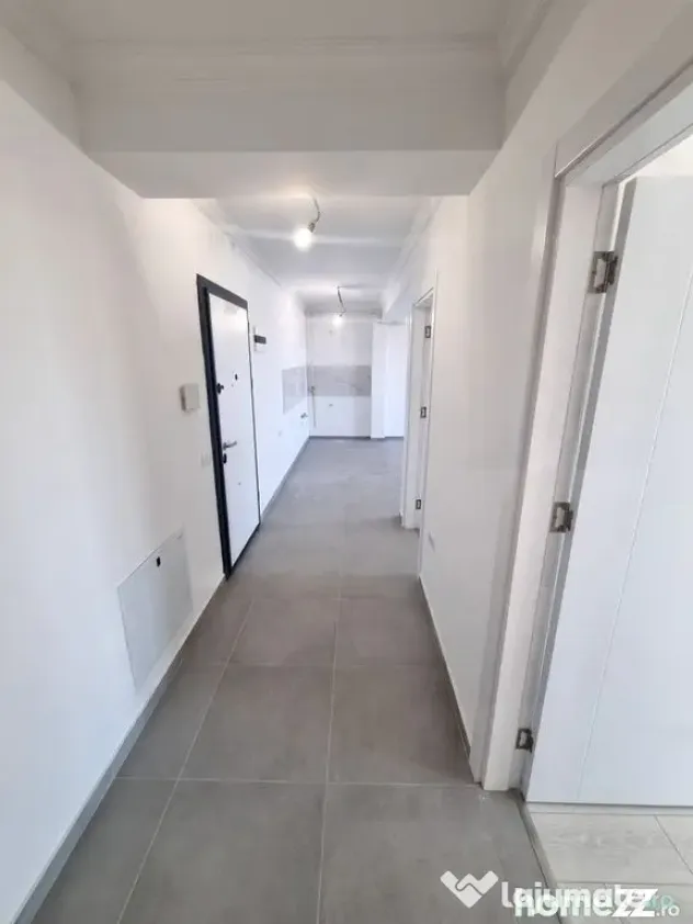 Compozitori -apartament 3 camere decomandat cu loc de par...