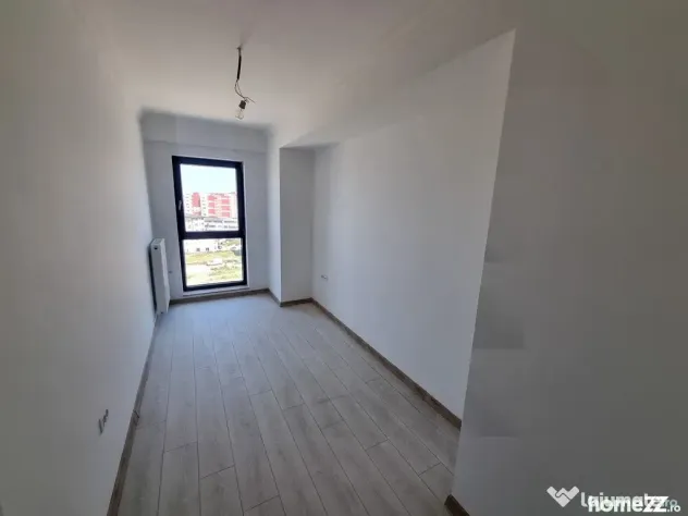 Compozitori -apartament 3 camere decomandat cu loc de par...